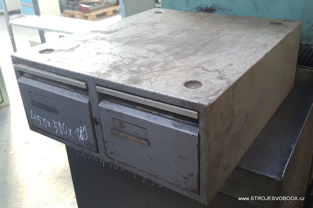 Skříň šuplíková 450x500x180 (Skrin suplikova 450x500x180 (2).jpg)